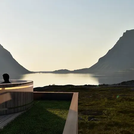 Hoda Cabin - Luxury Lodge With Jacuzzi And Sauna Lyngvaeret Exterior photo